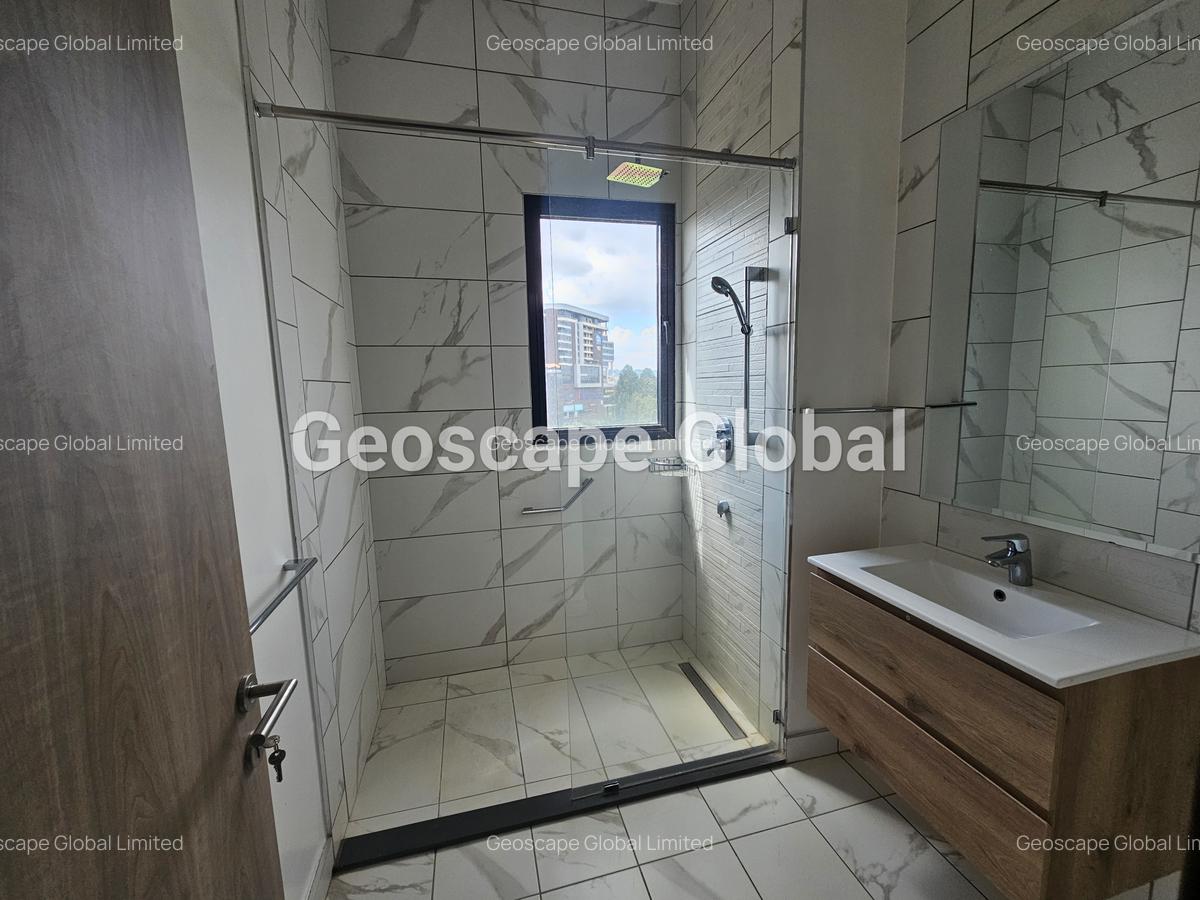 2 Bed Apartment with En Suite in Rosslyn - 6