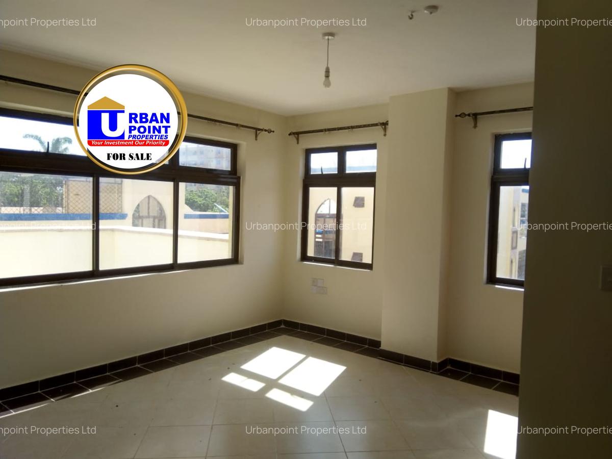3 Bed Apartment with En Suite in Kizingo - 18