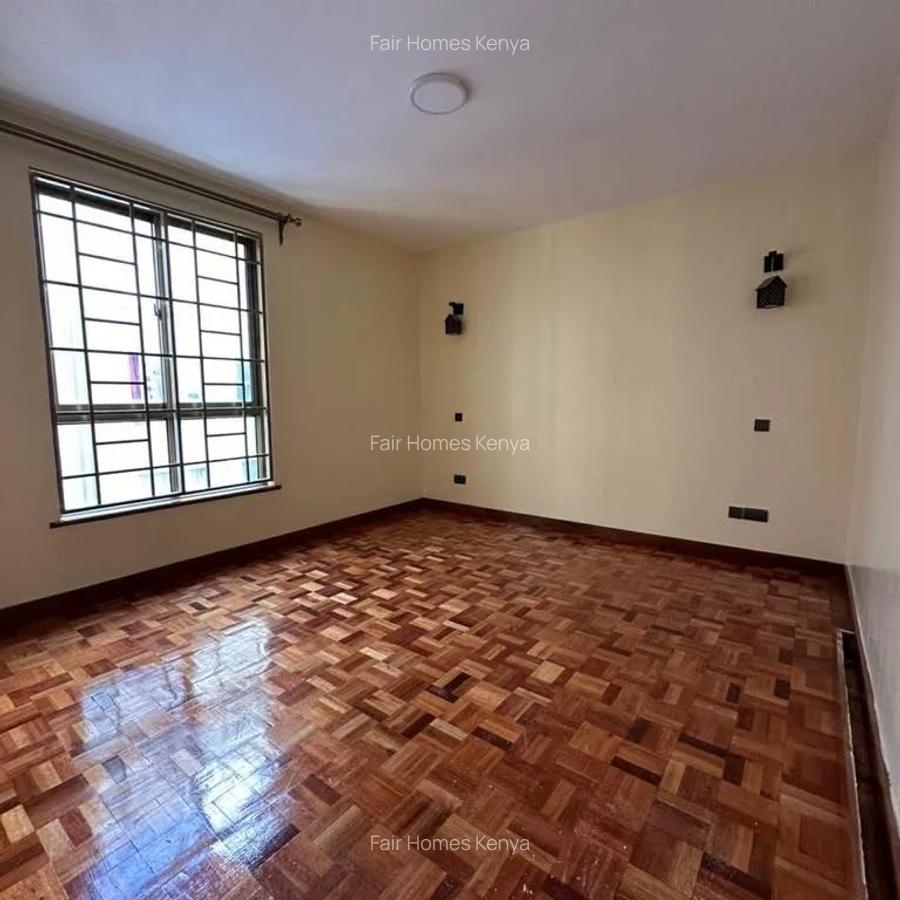 3 Bed Apartment with En Suite at Othaya Road - 14