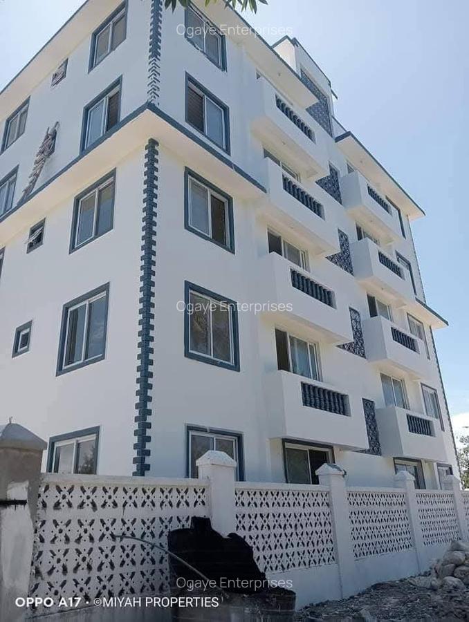 2 Bed Apartment with En Suite at Mtwapa - 2