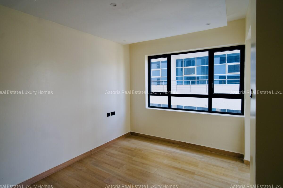3 Bed Apartment with En Suite at 2026-430 - 20