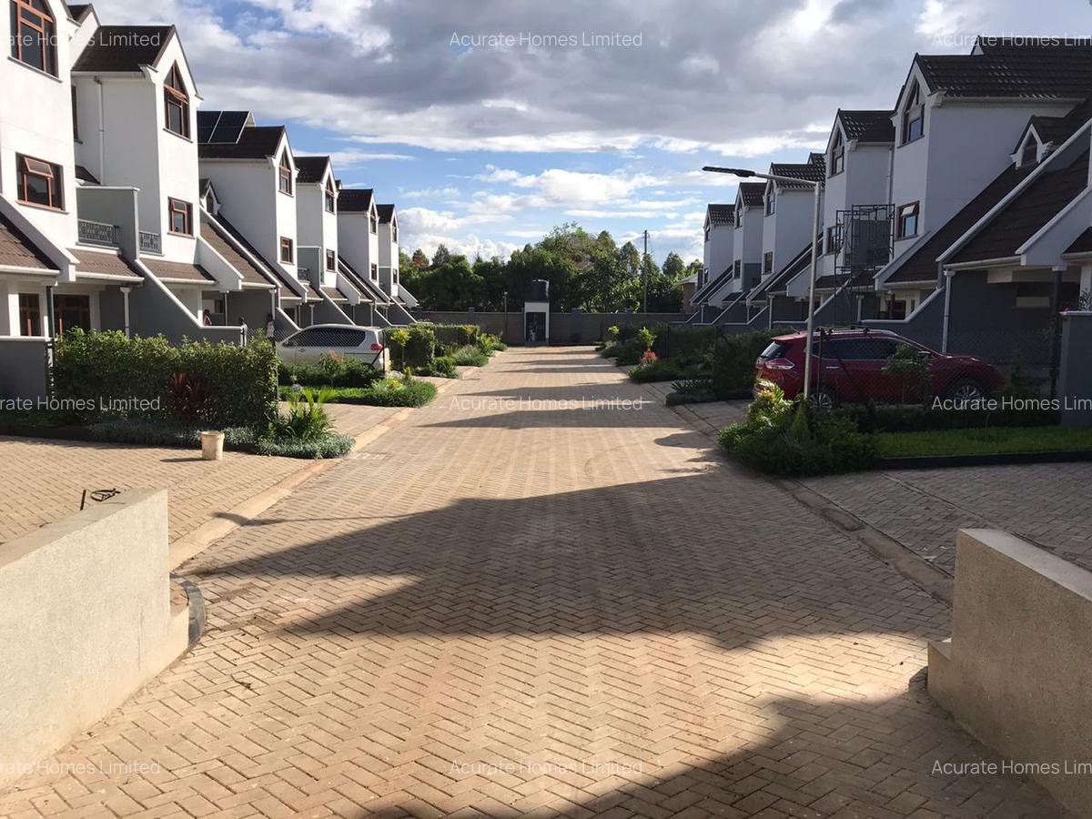 5 Bed Villa with En Suite at Varsity Ville - 1