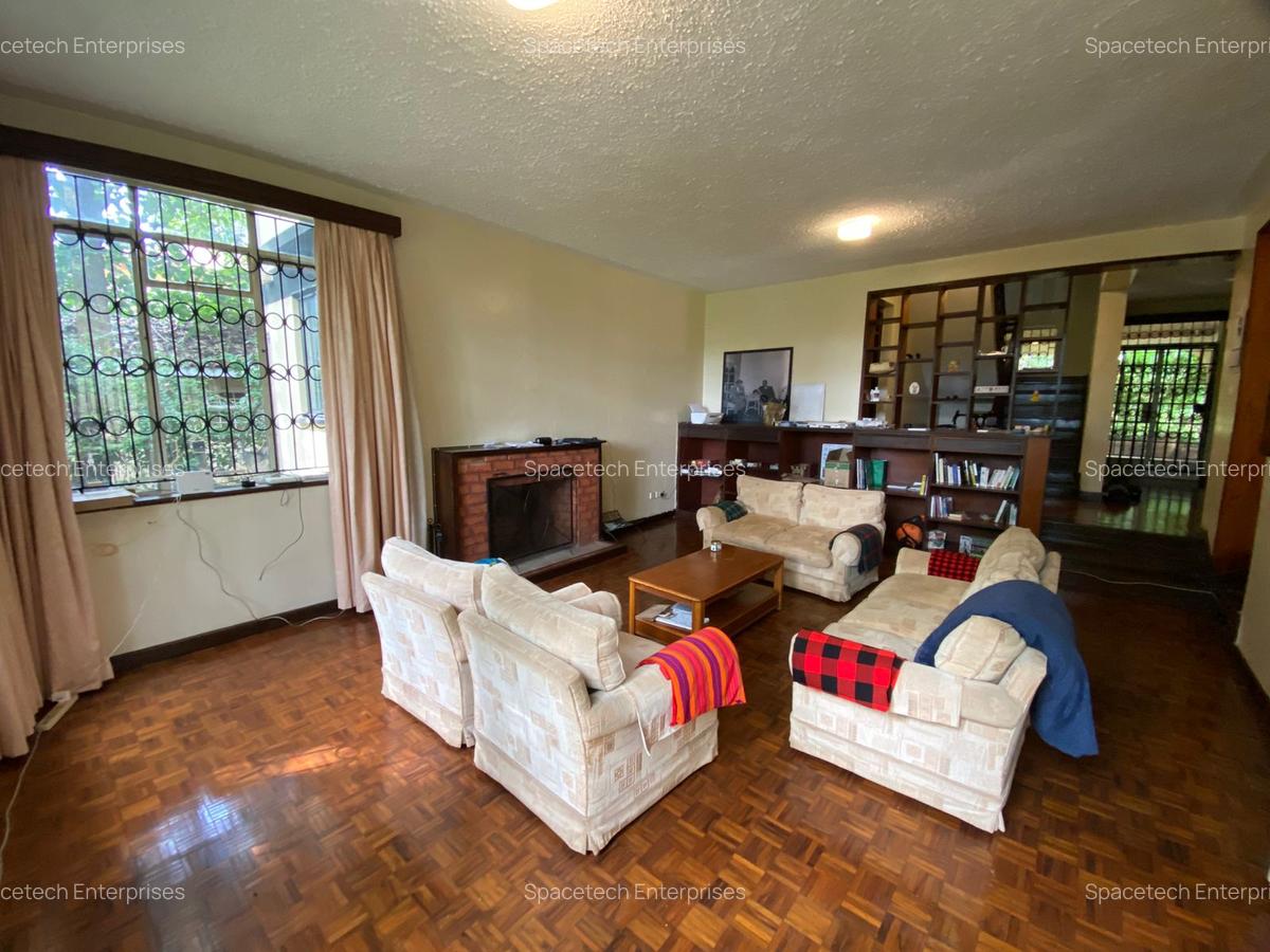 5 Bed House with Staff Quarters in Nyari - 10