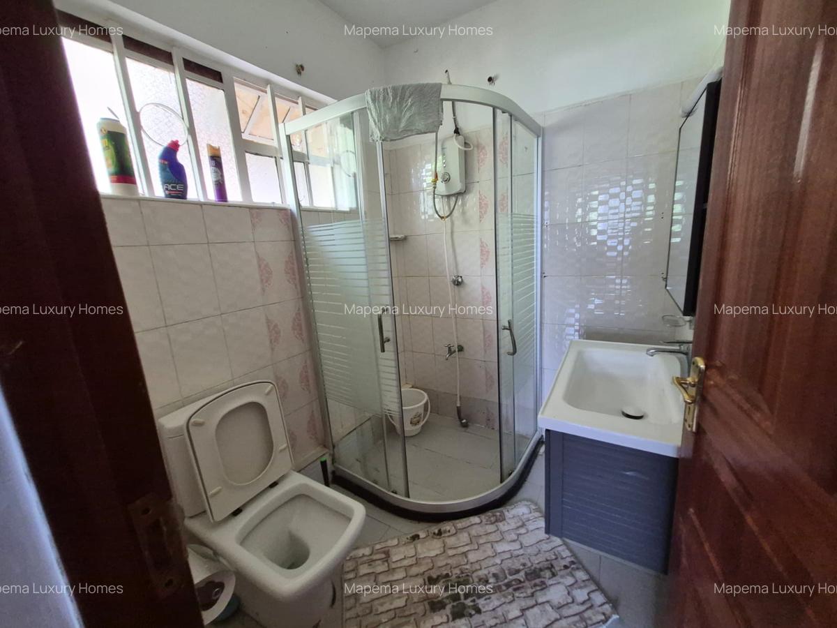 5 Bed House with En Suite at Hardy Area - 19