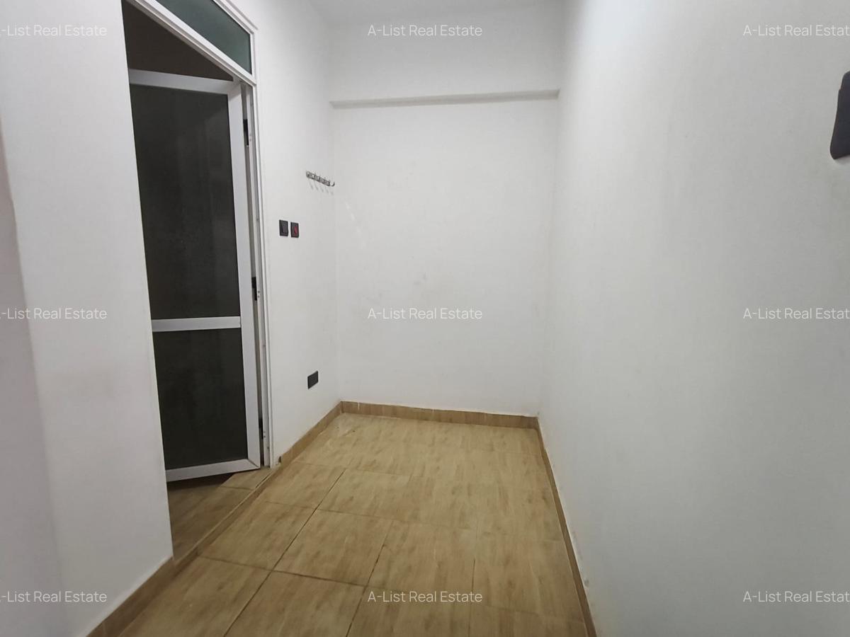 4 Bed Apartment with En Suite at General Mathenge - 8