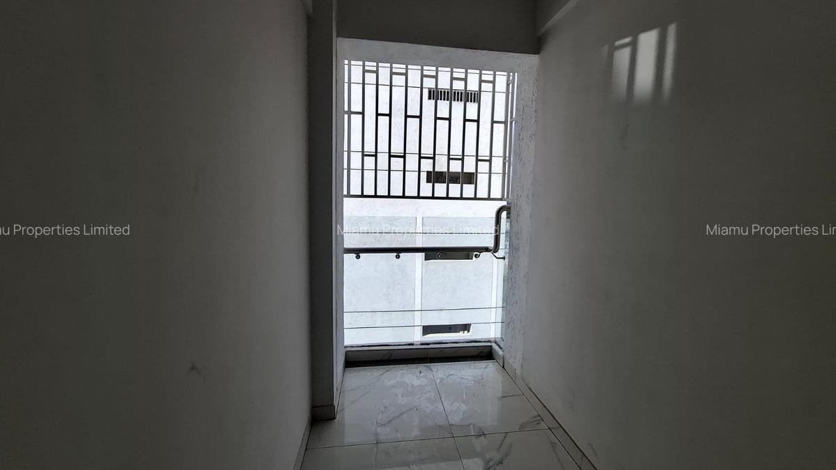 Serviced 2 Bed Apartment with En Suite at Kindaruma Lane - 6