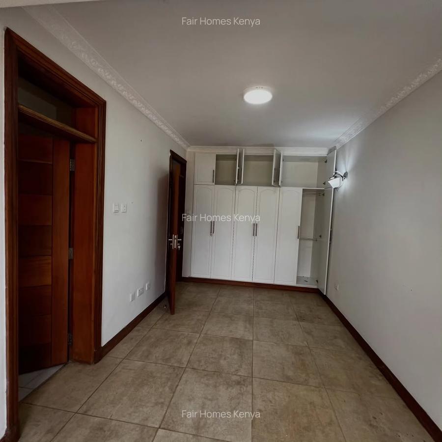 4 Bed Townhouse with En Suite at Chalbi Drive - 6
