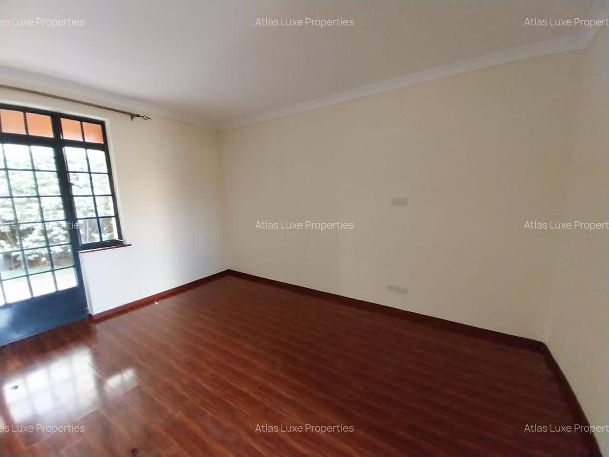 4 Bed Townhouse with En Suite in Kiambu Road - 10