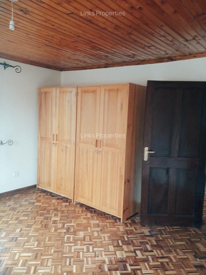 4 Bed House with En Suite at Karen Road - 5