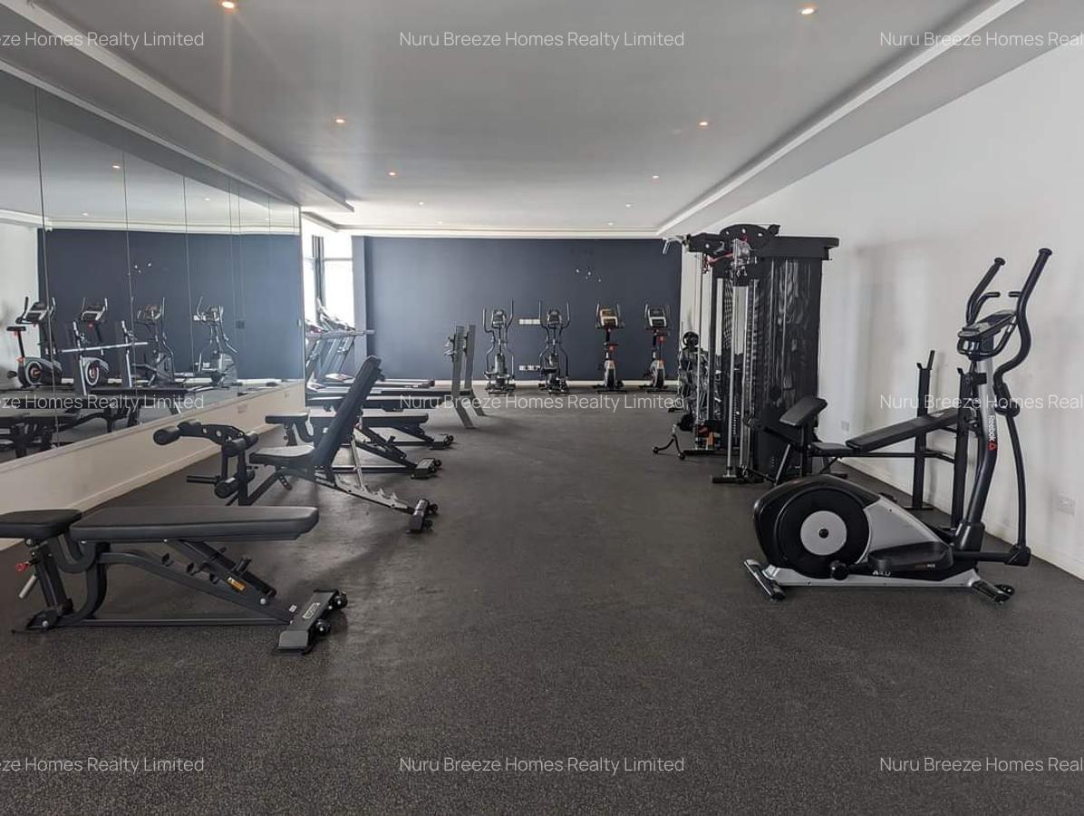 3 Bed Apartment with En Suite in Riverside - 17