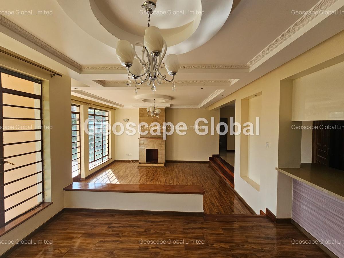 4 Bed House with En Suite in Runda - 17