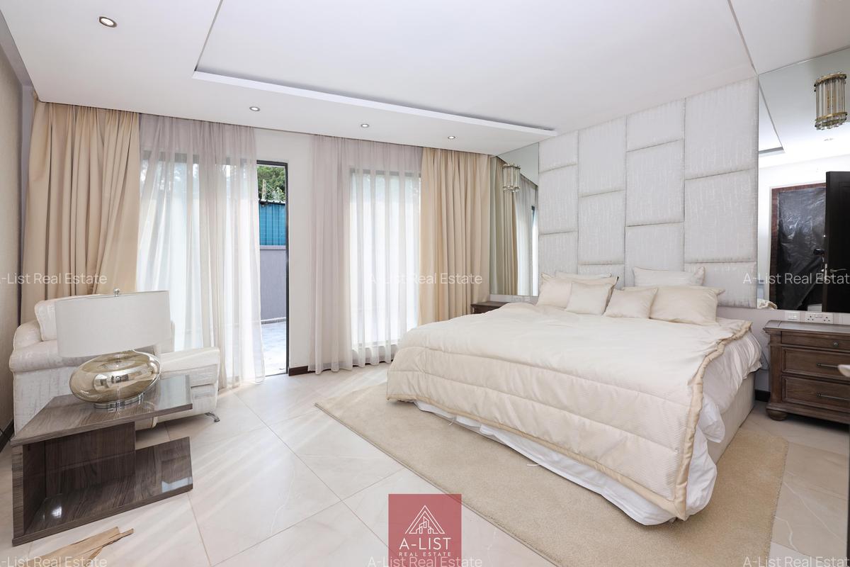 4 Bed Apartment with Swimming Pool at Riverside Drive - 8