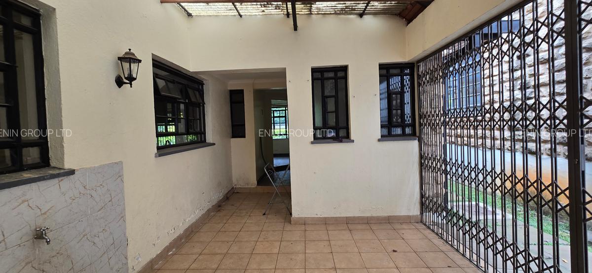 4 Bed Townhouse with En Suite at Off James Gichuru - 18
