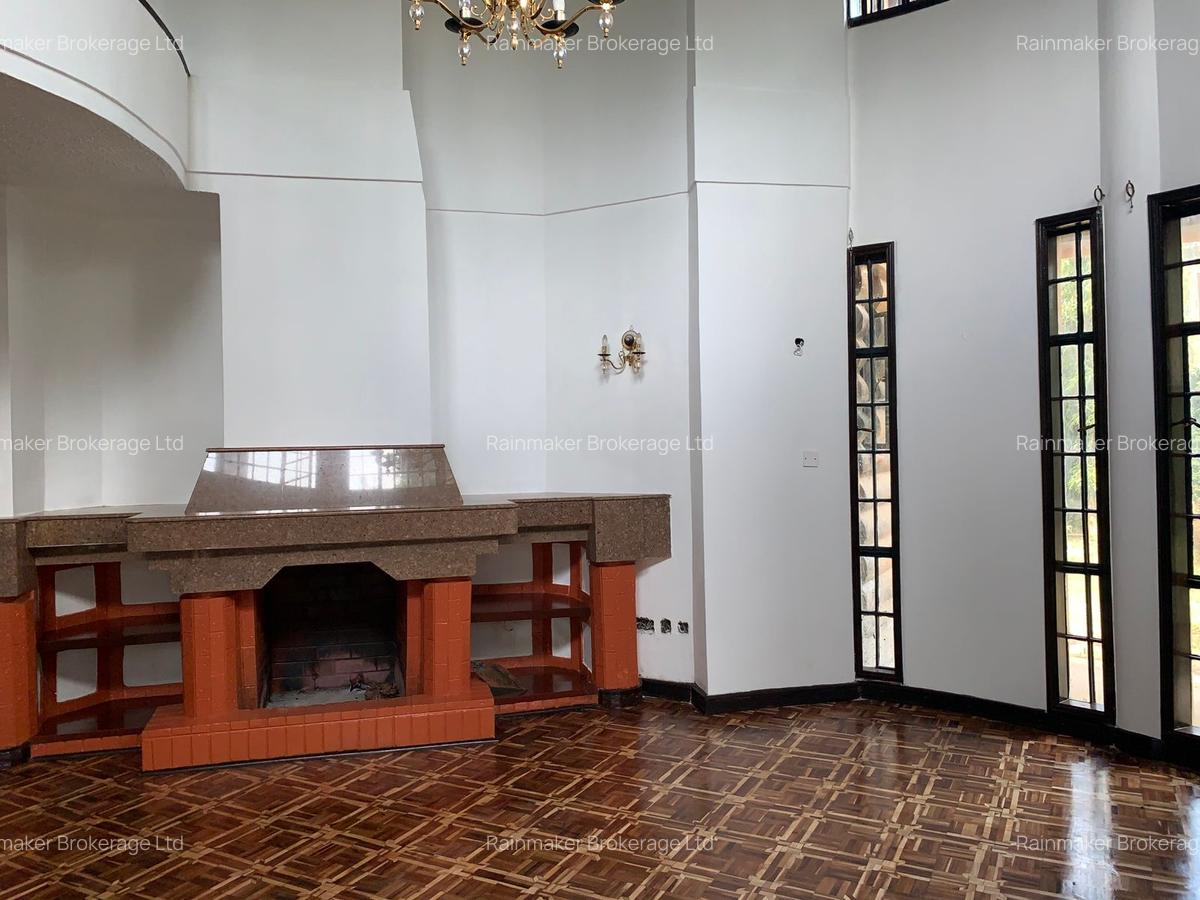 4 Bed House with En Suite in Runda - 10