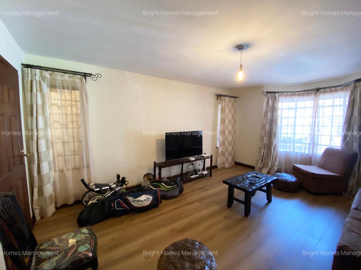 5 Bed Townhouse with En Suite in Spring Valley - 5