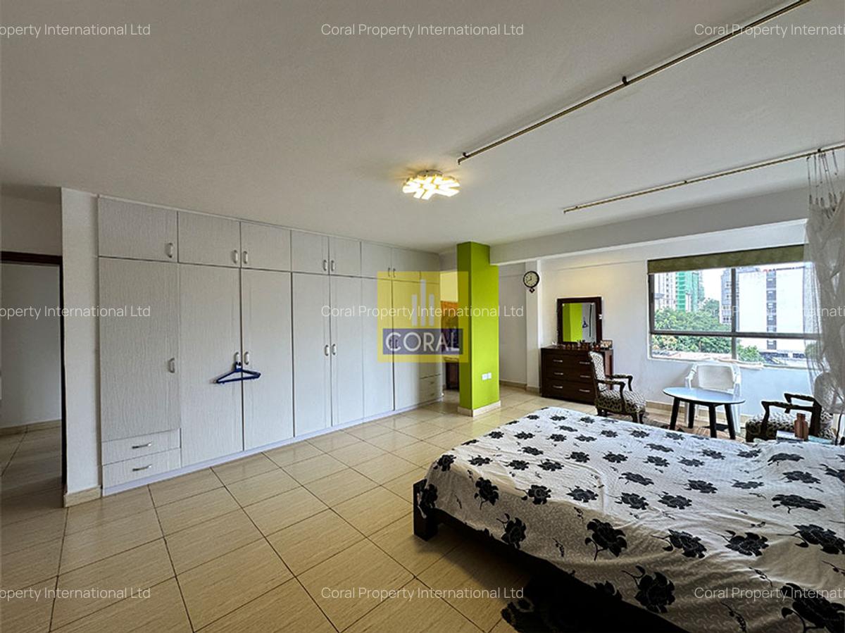 5 Bed Apartment in Parklands - 12