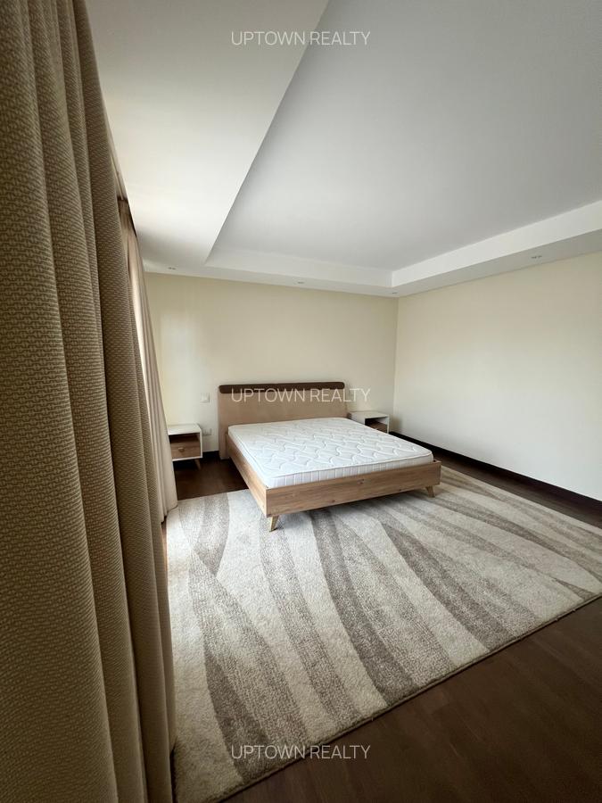 Serviced 3 Bed Apartment with En Suite at Riverside - 14