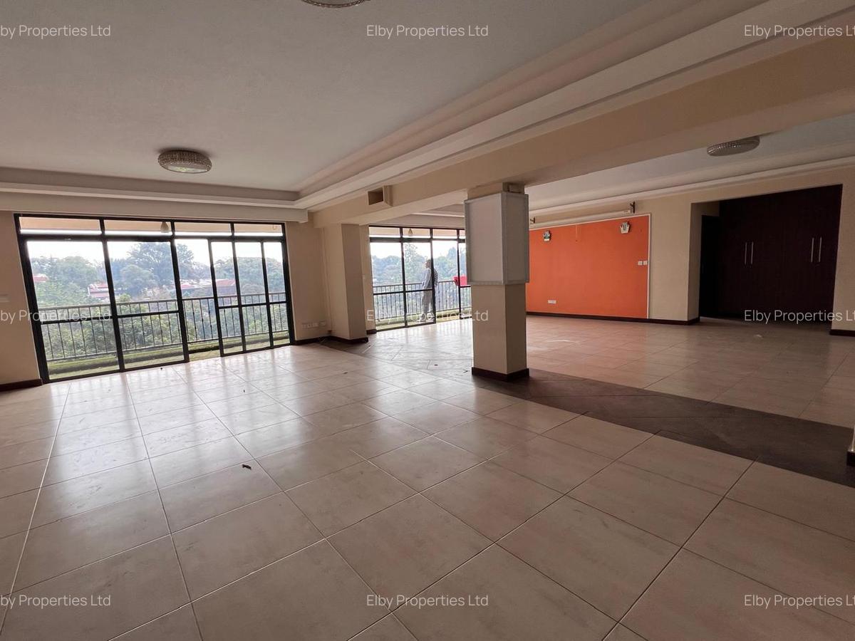 Serviced 6 Bed Apartment with En Suite in Parklands - 4