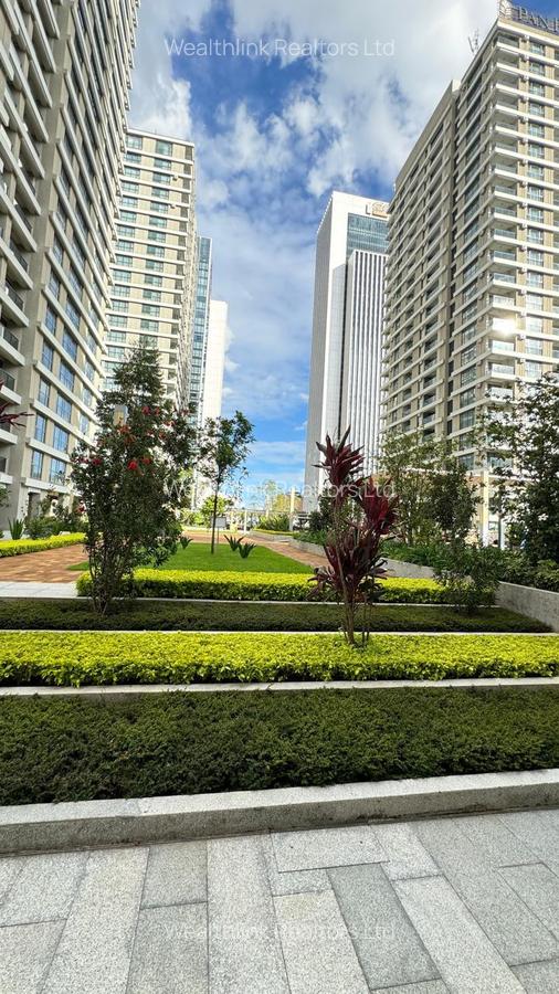 Serviced 2 Bed Apartment with En Suite at Gtc - 16