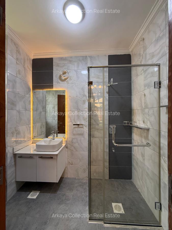 6 Bed House with En Suite in Nyari - 7