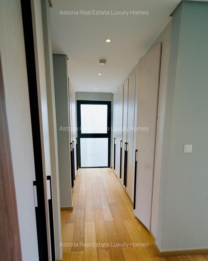3 Bed Villa with En Suite at 2026-389 - 7