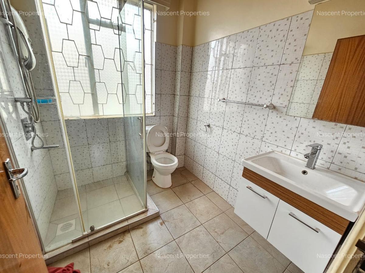 4 Bed House with En Suite in Runda - 13
