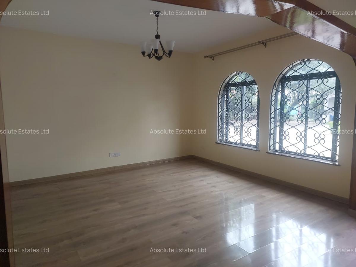 5 Bed Townhouse with Backup Generator in Kilimani - 3