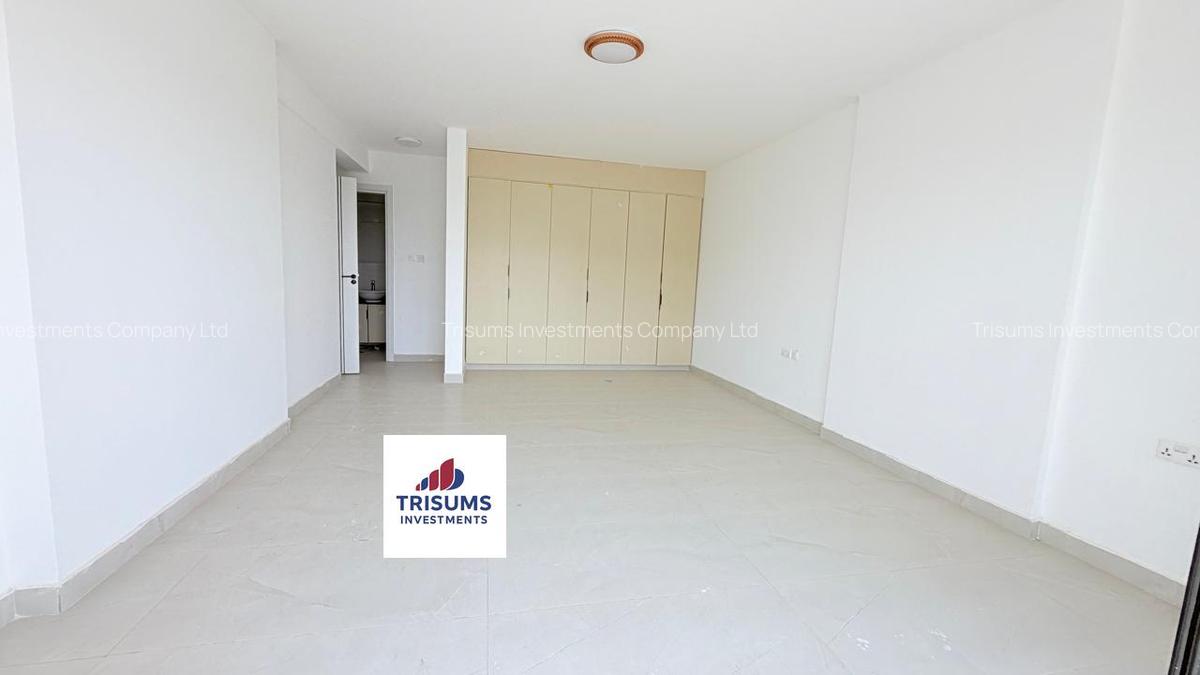 4 Bed Apartment with En Suite in Spring Valley - 17