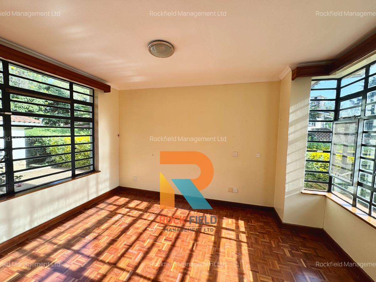 4 Bed Townhouse with En Suite at Redhill Road - 8