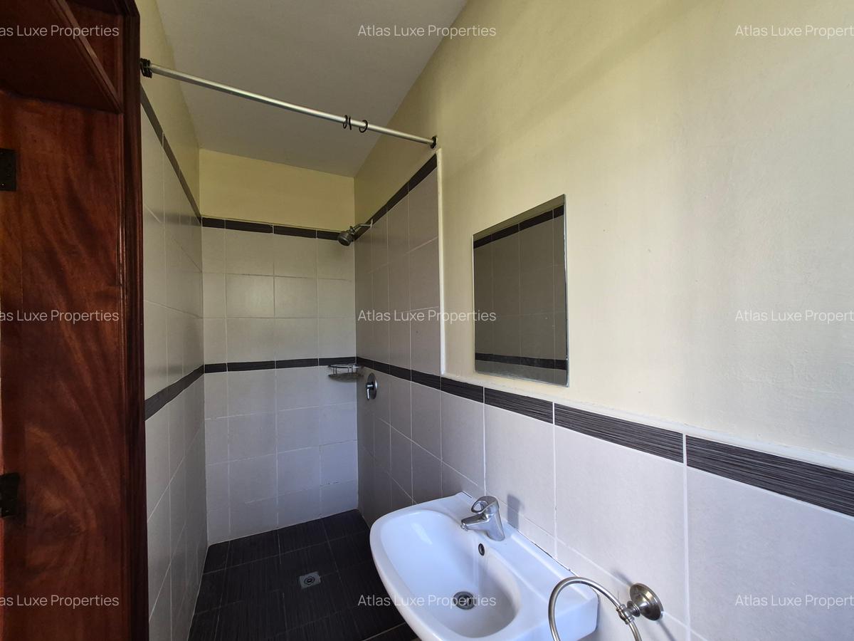 4 Bed Townhouse with En Suite in Kiambu Road - 9