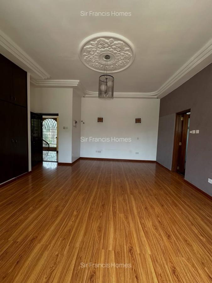 6 Bed House with En Suite at Nyari - 11