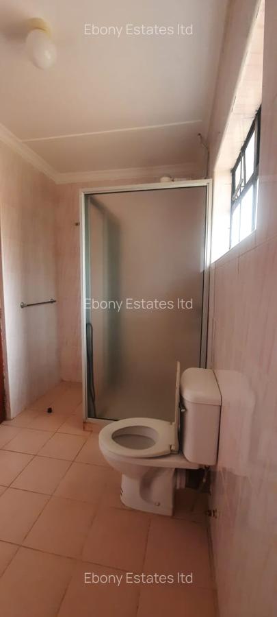 5 Bed Townhouse with En Suite in Lavington - 3