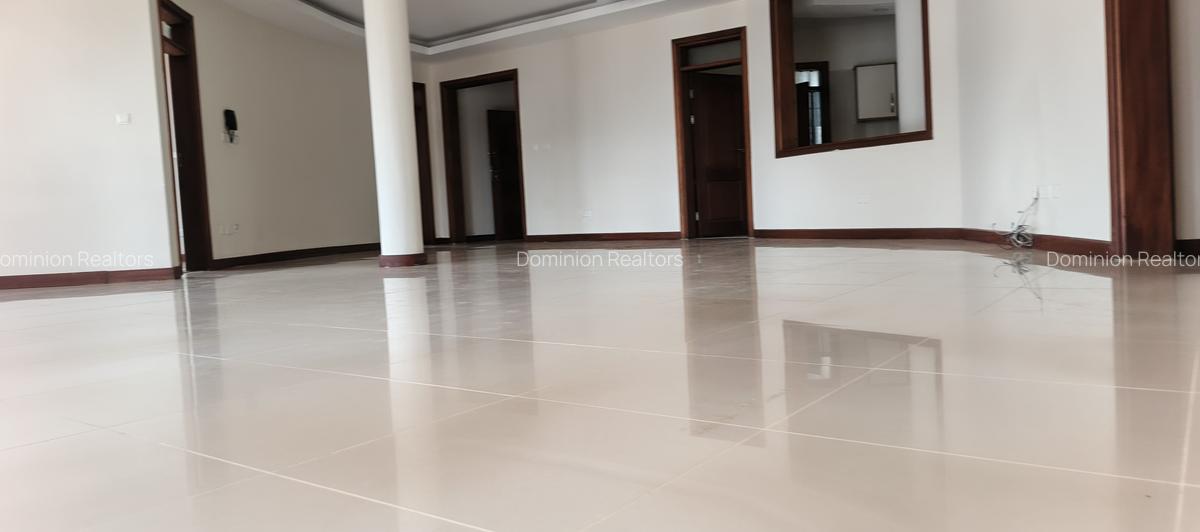 4 Bed Apartment with En Suite in Westlands Area - 17