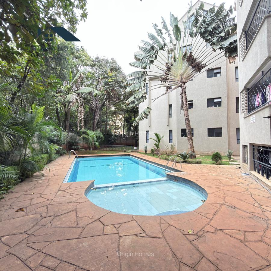 3 Bed Apartment with En Suite at Lavington - 16