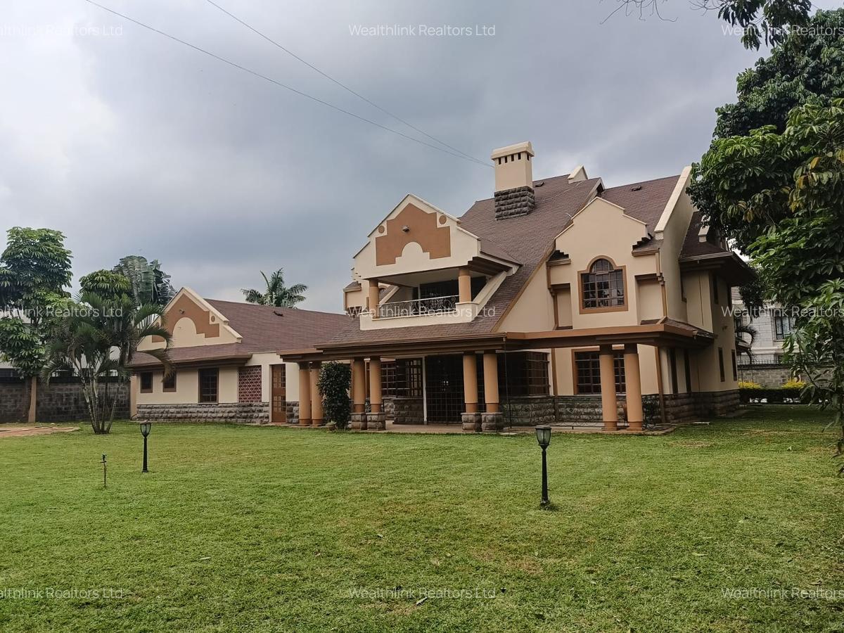 5 Bed House with En Suite at Runda - 5
