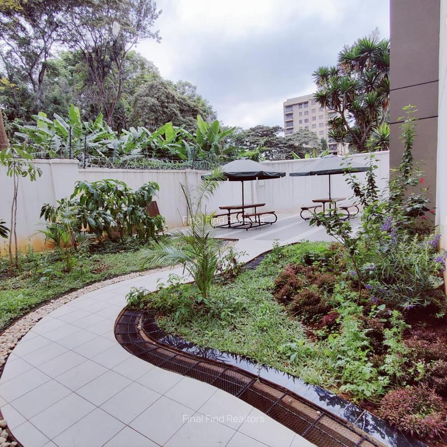 Furnished 3 Bed Apartment with En Suite in Riverside - 15