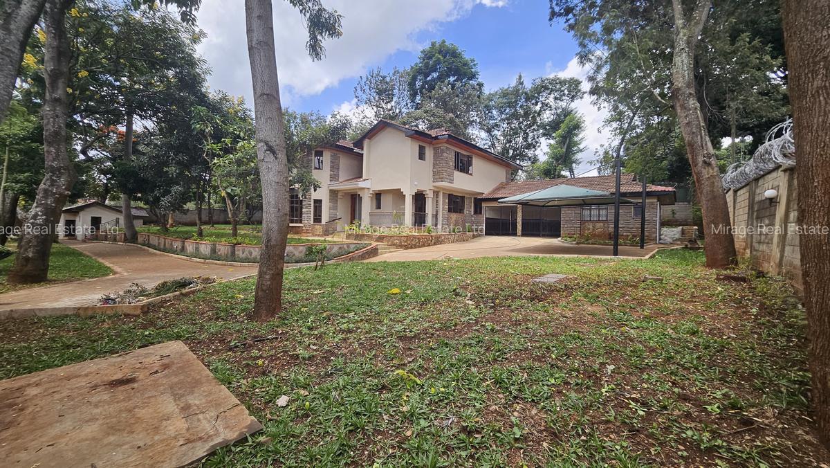 5 Bed House with En Suite in Runda - 17