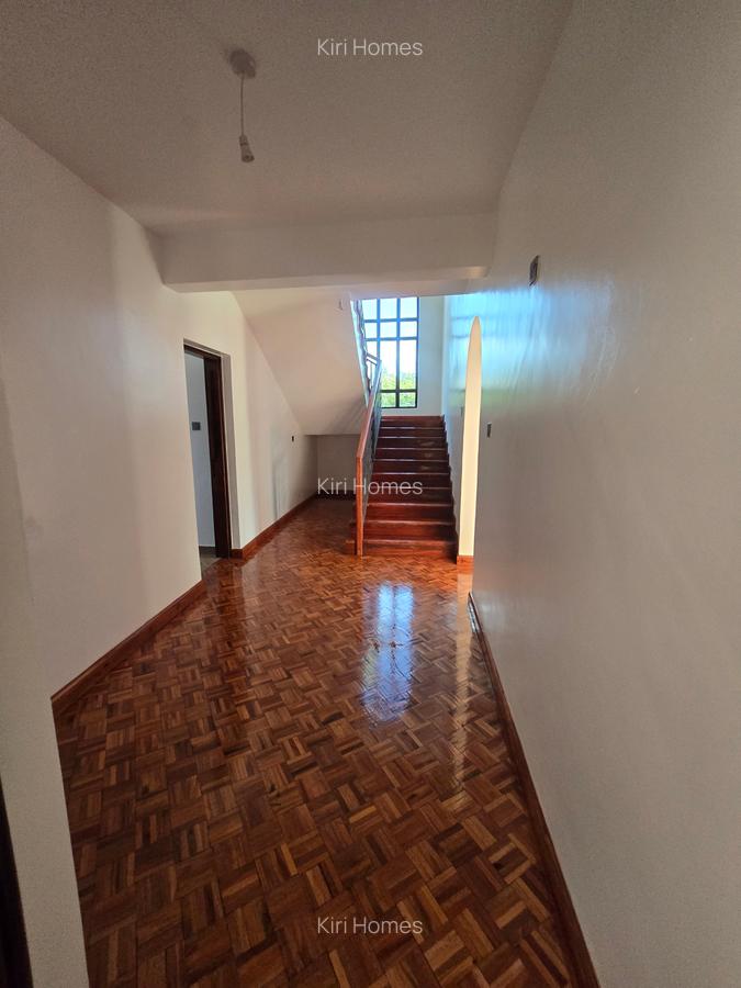 5 Bed Townhouse with En Suite in Karen - 4
