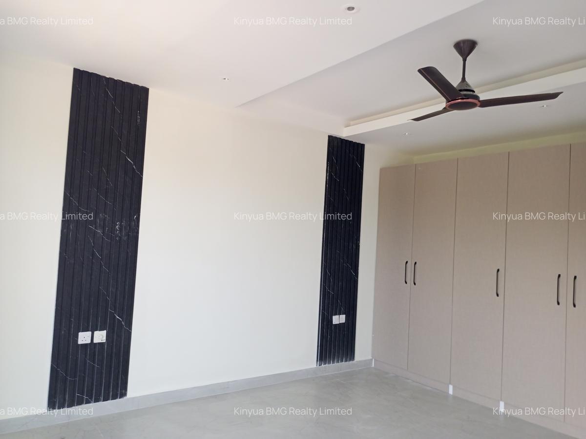 3 Bed Apartment with En Suite at Links Road - 2