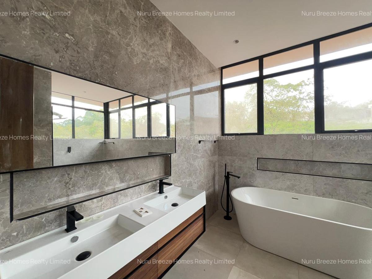5 Bed House with En Suite in Nyari - 19