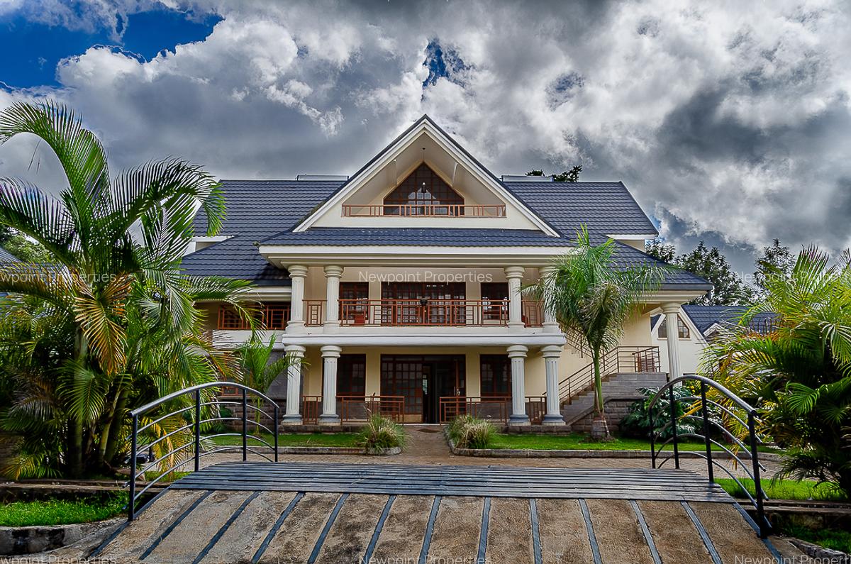 4 Bed House with En Suite in Karen - 1