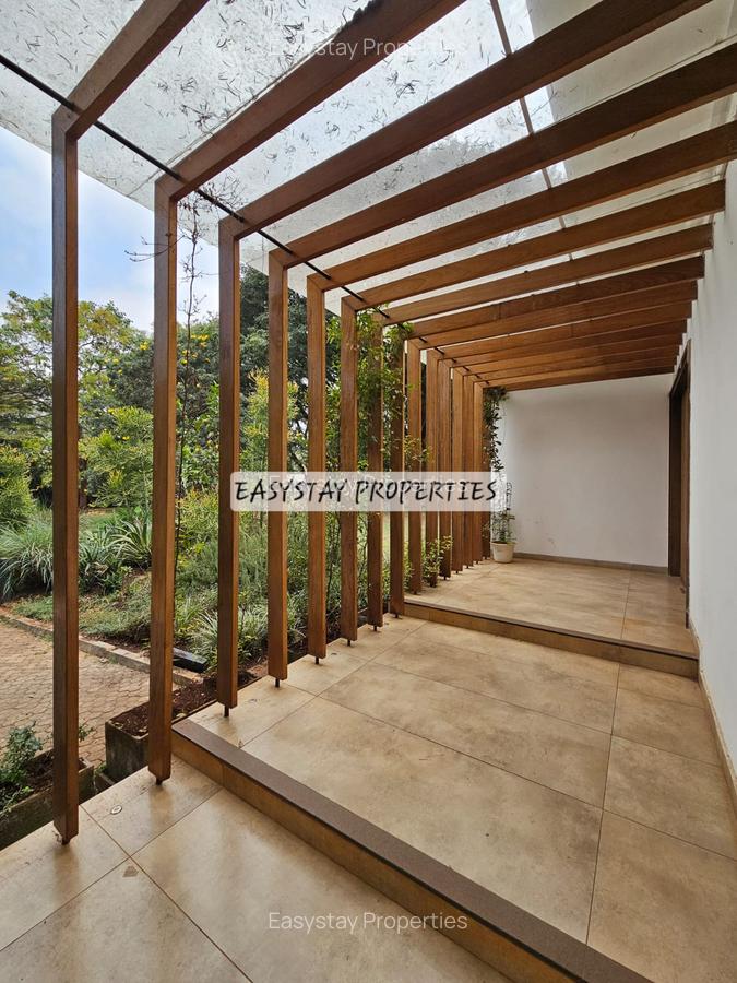 4 Bed House with En Suite in Runda - 9