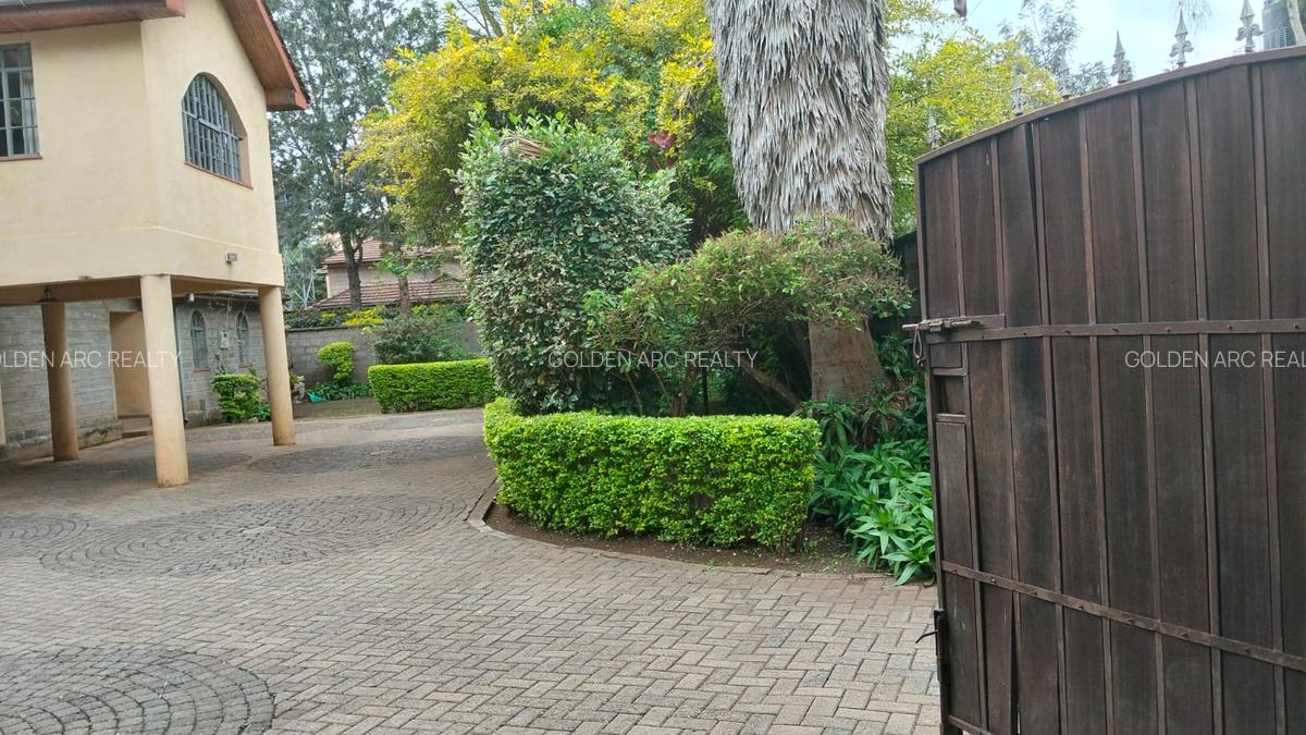 4 Bed Townhouse with En Suite in Karen - 20