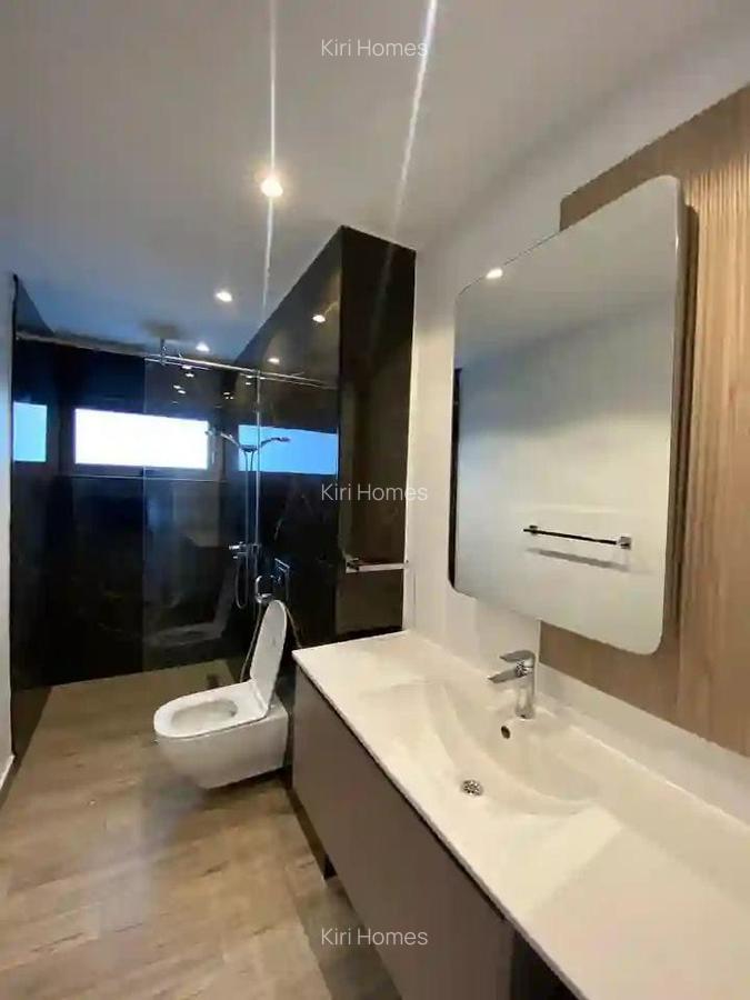 2 Bed Apartment with En Suite in Rosslyn - 9