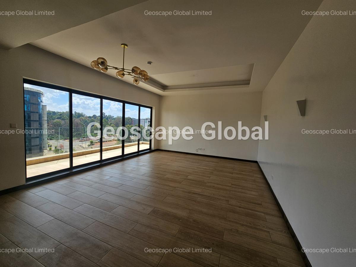 3 Bed Apartment with En Suite in Rosslyn - 6