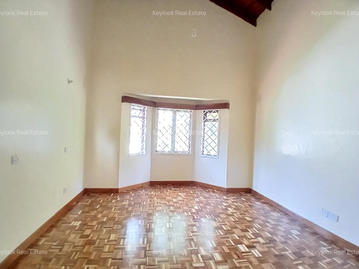 4 Bed Townhouse with En Suite at Gitanga Road - 14