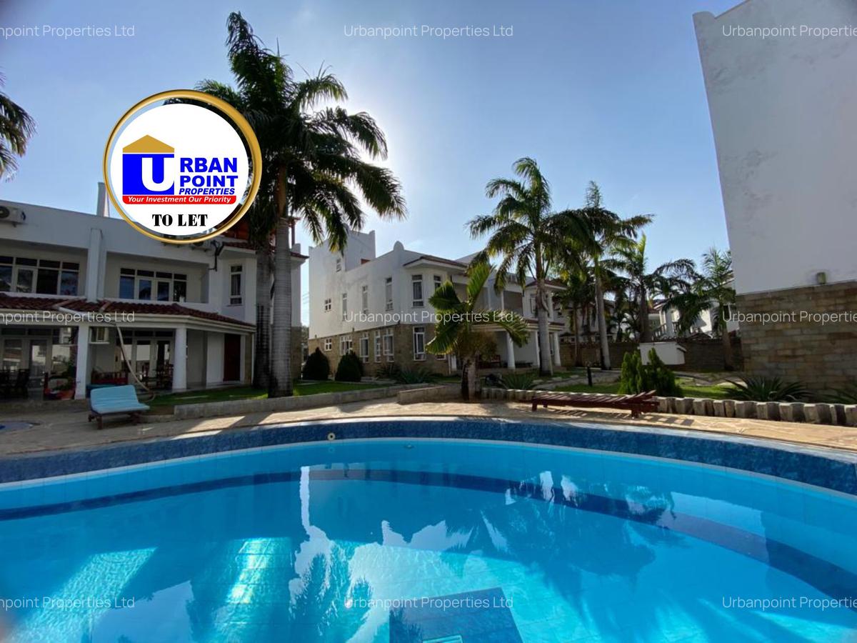 3 Bed House with En Suite in Nyali Area - 1