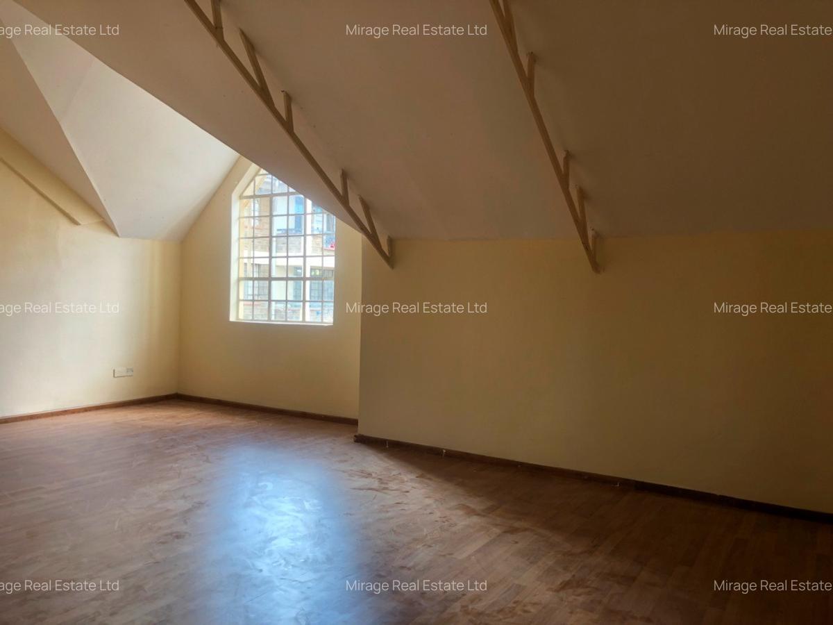 Commercial Property with Service Charge Included in Kilimani - 3