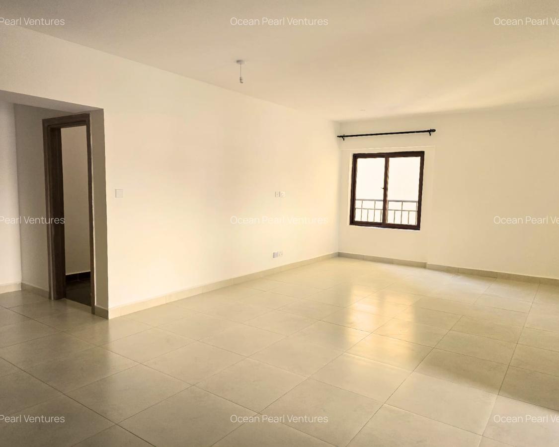 2 Bed Apartment with En Suite at Lantana - 10