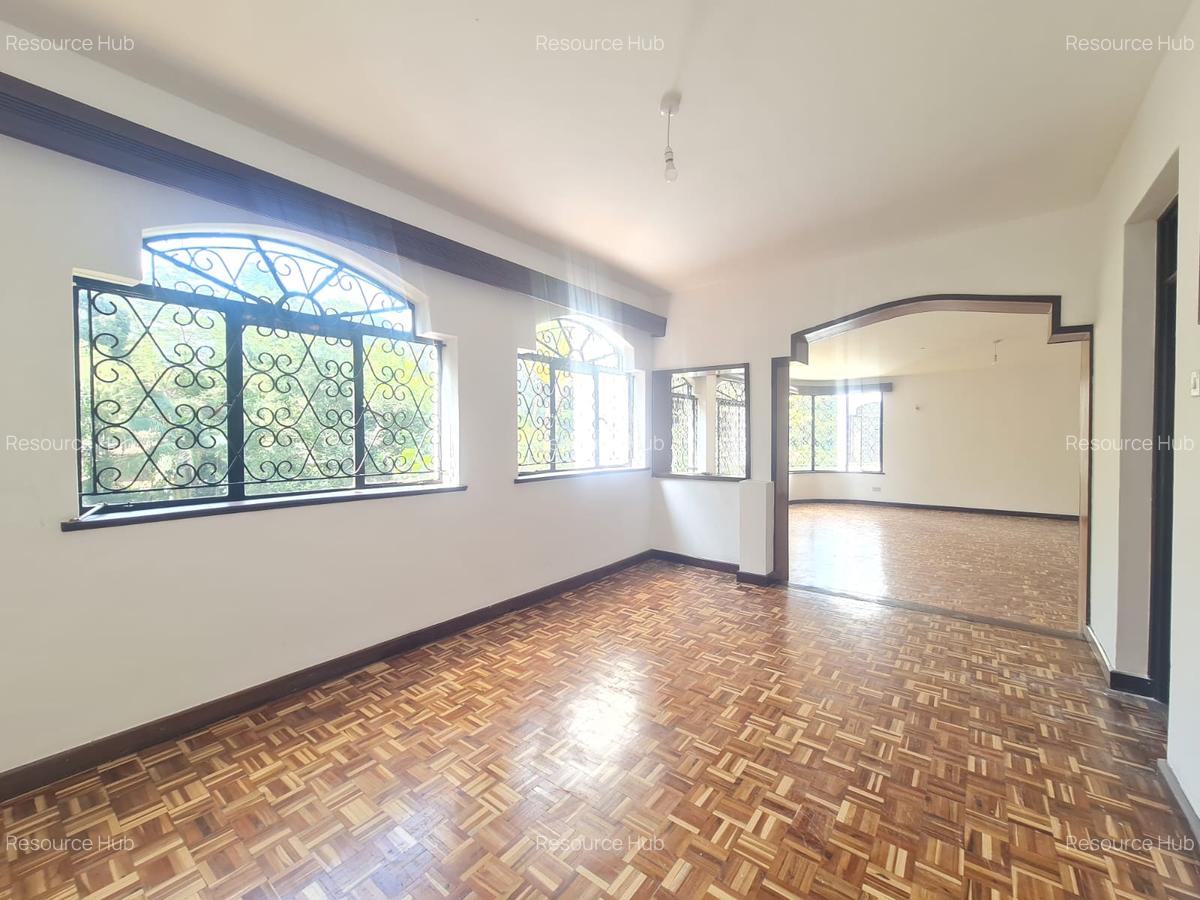 6 Bed House with En Suite at Nyari - 8